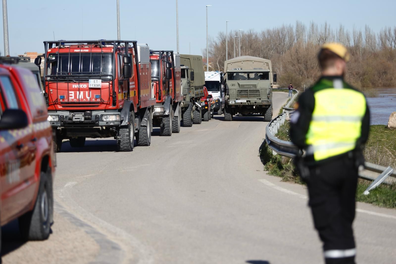 En imágenes | Así transcurre la crecida del Ebro a su paso por Aragón