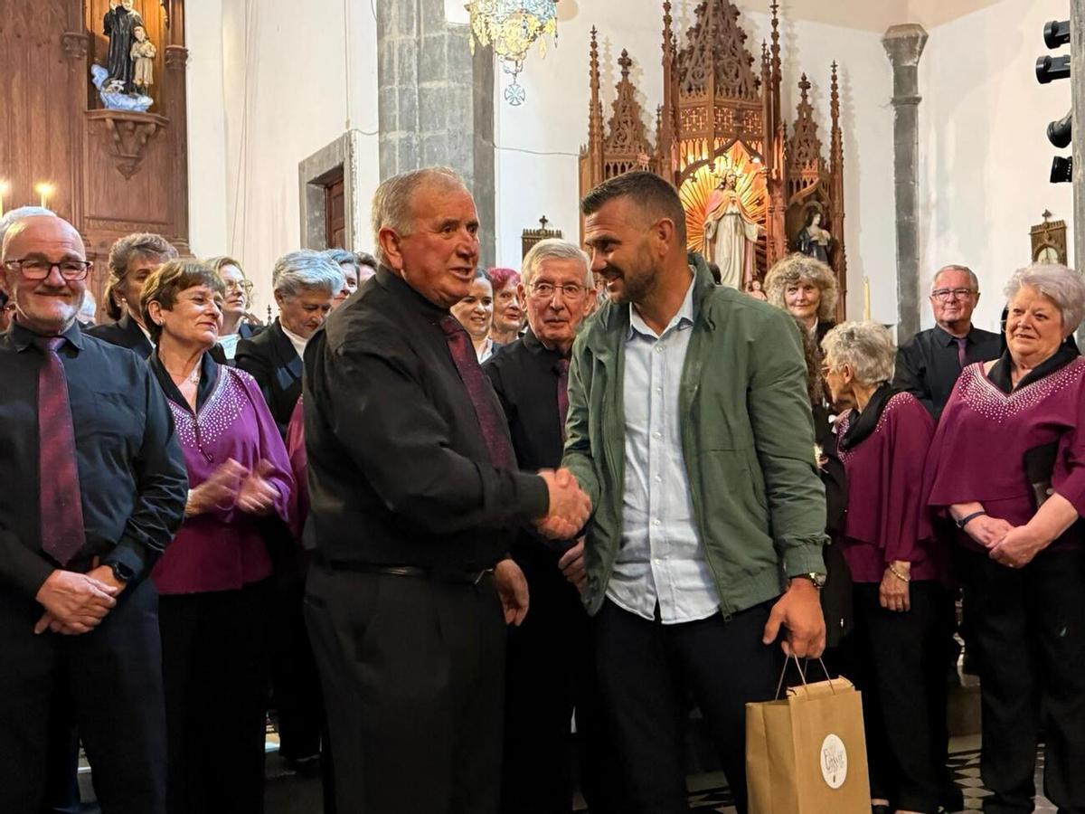 El coro asturiano Errante visita la isla de La Palma