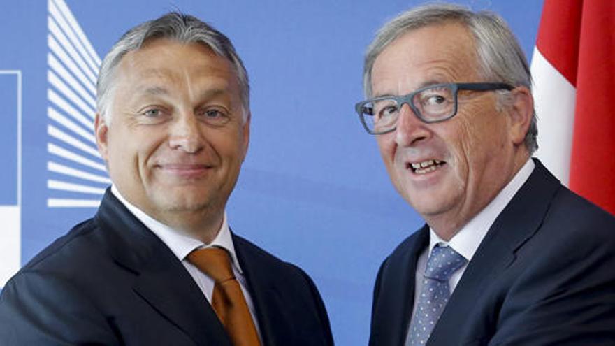 Orban y Juncker, este jueves en Bruselas.