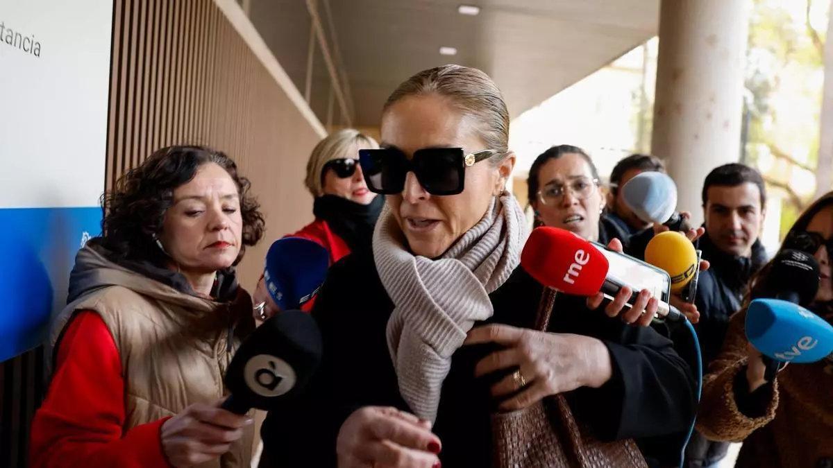 Maite Gómez accede a los juzgados, este jueves.