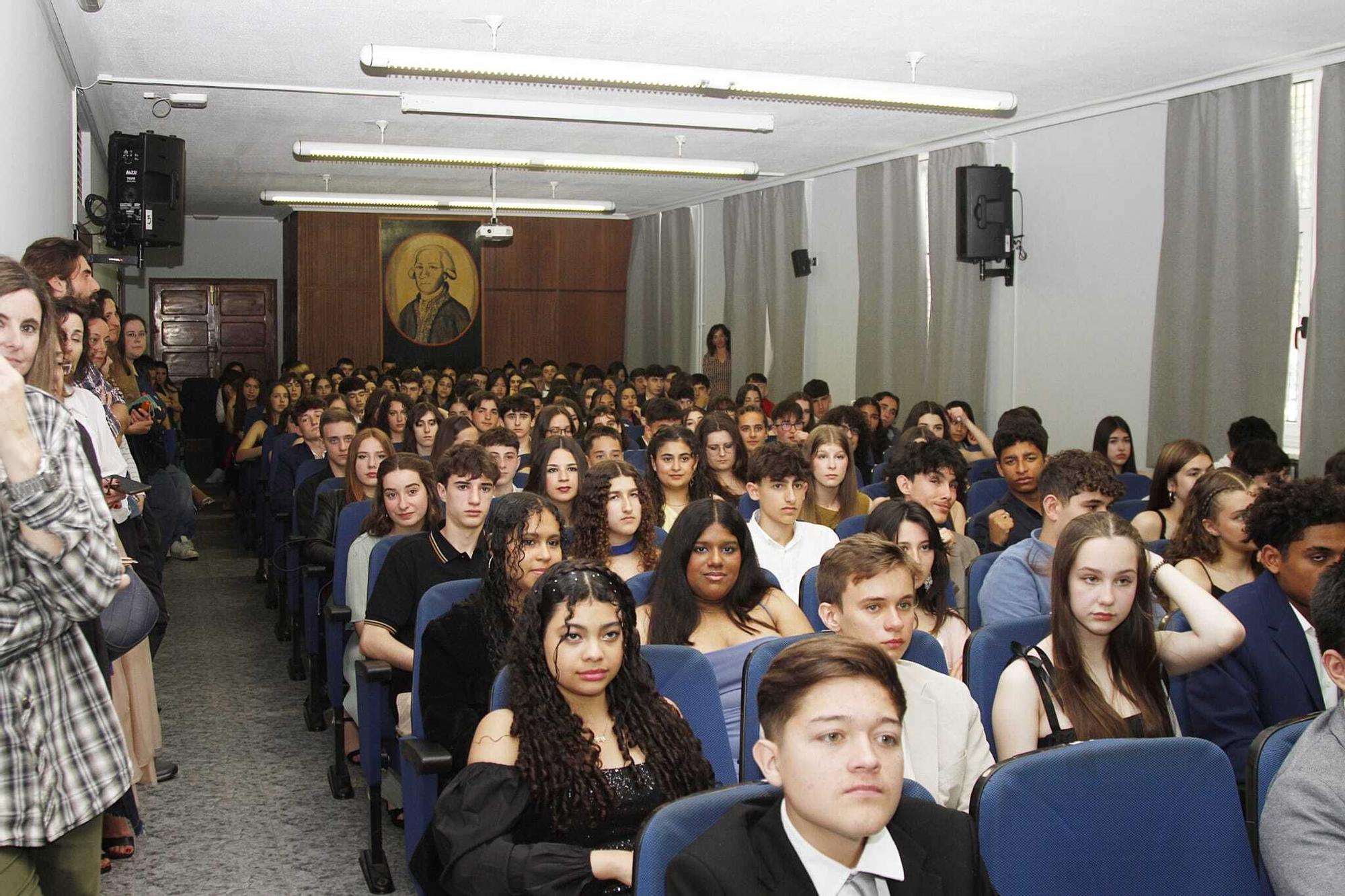 La graduación de la ESO del IES Jovellanos, en imágenes