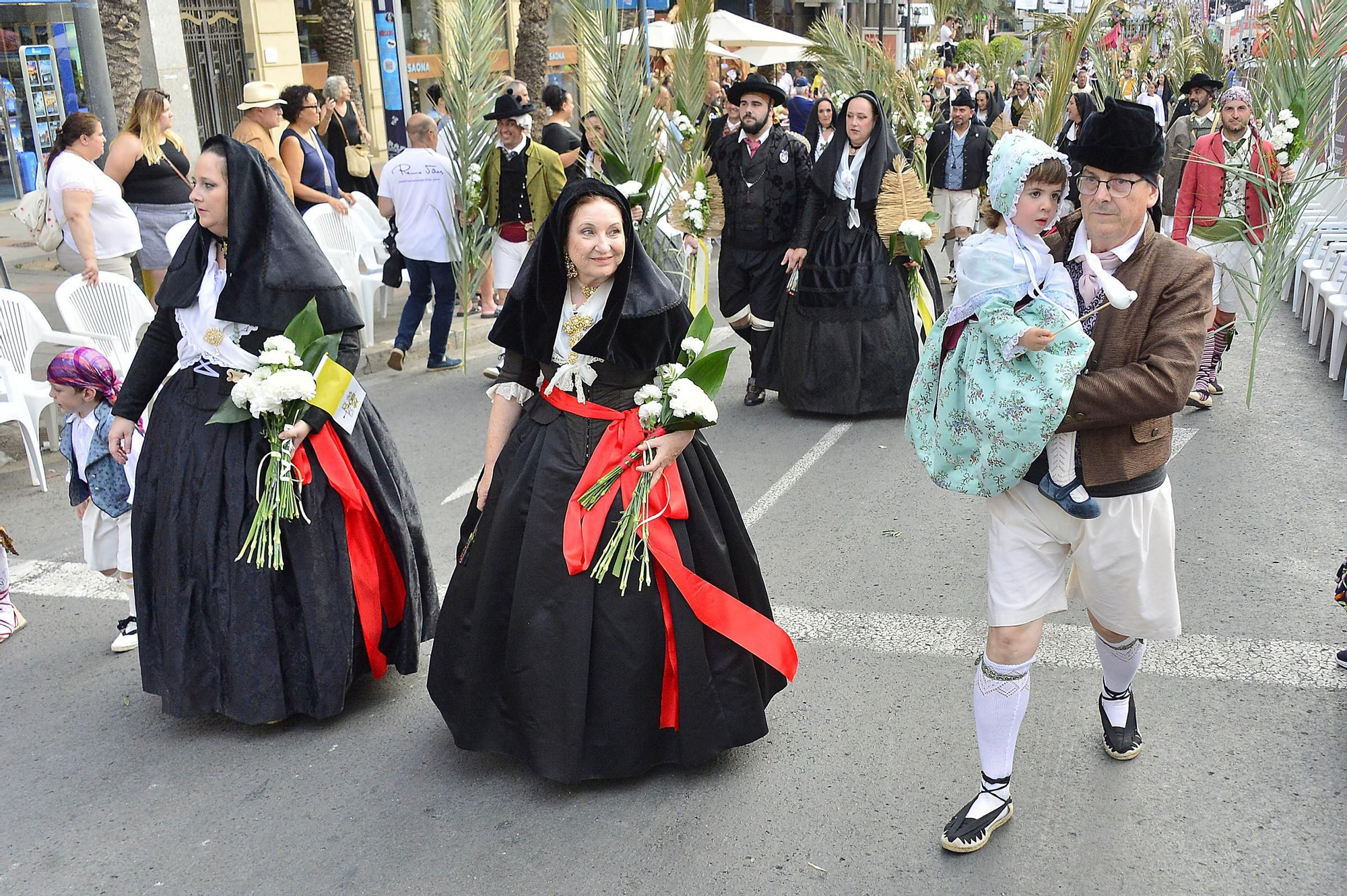 ofrenda de flores a la Virgen del Remedio