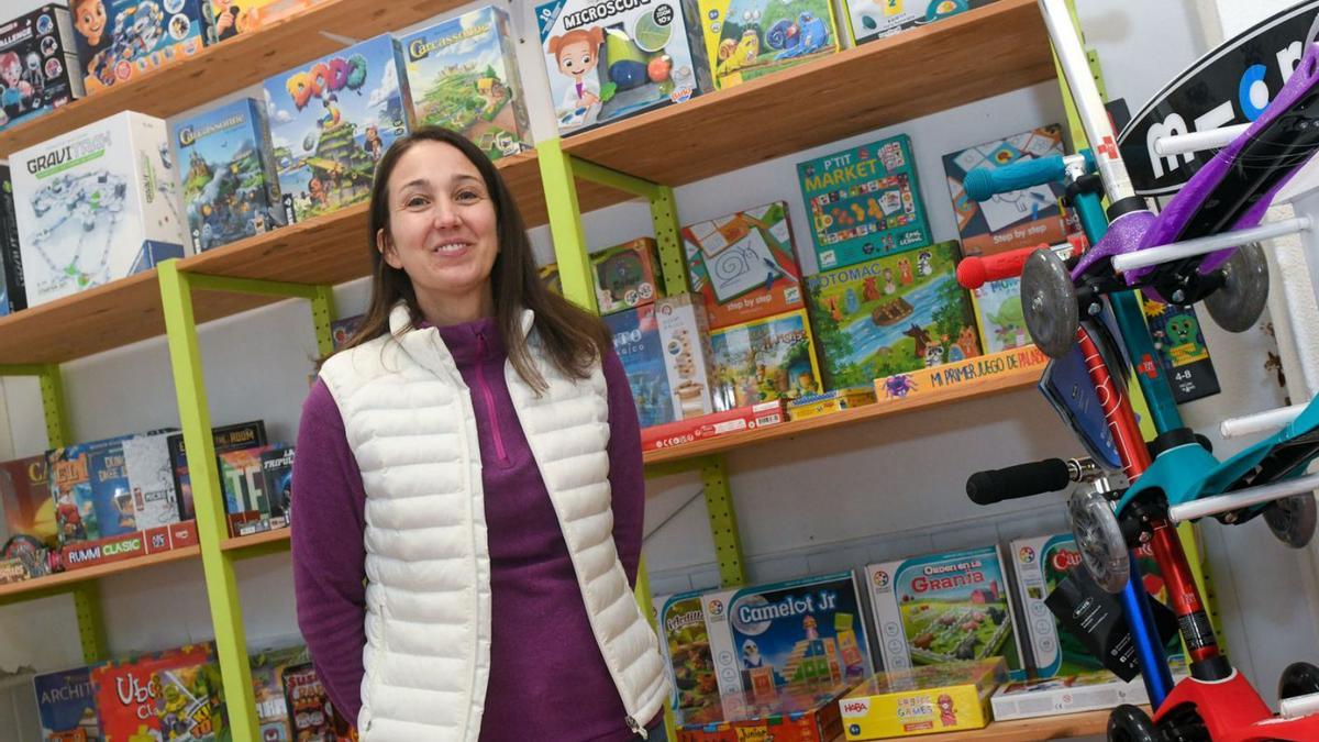 Aloia Valencia, comerciante de la juguetería Enredos, especializada en juegos educativos.   | // ARCAY/ROLLER AGENCIA  