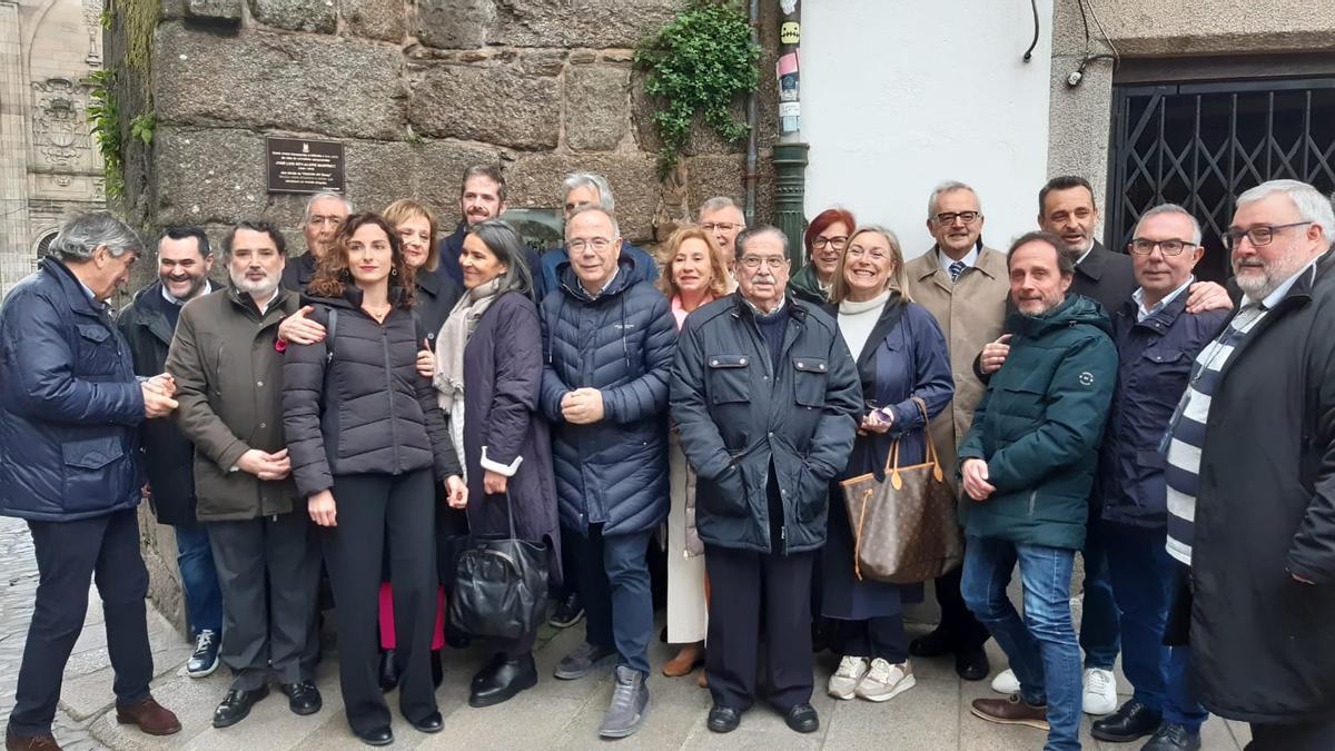 Santiago homenajea a los periodistas Diego Bernal y José Luis Rey-Alvite