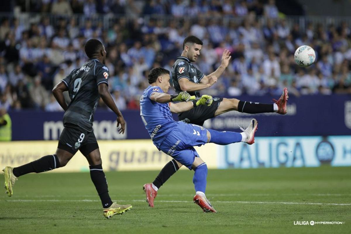 Foto del partido del Málaga y el Castellón en La Rosaleda. Foto del partido del Málaga y el Castellón en La Rosaleda.