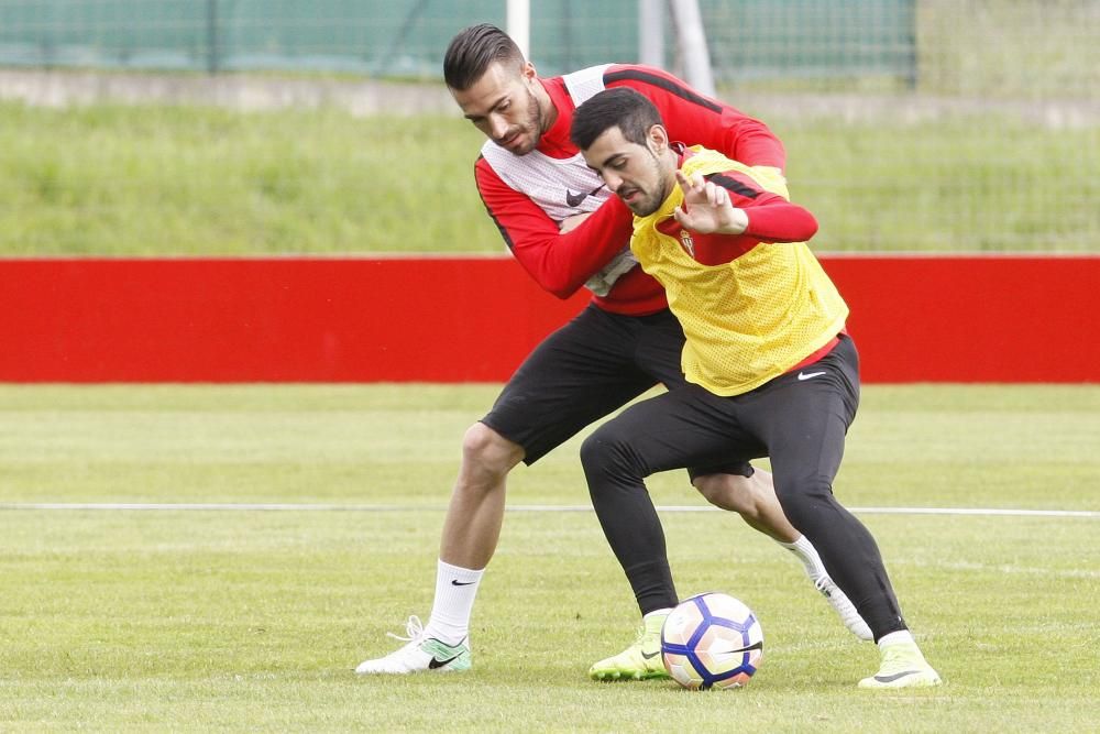 Entrenamiento del Sporting esta mañana en Mareo