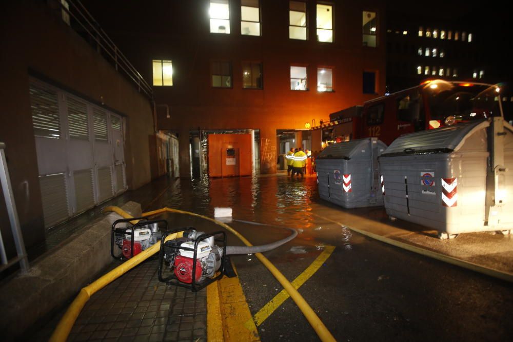 El Hospital de San Juan ha tenido problemas con la fuerte lluvia.