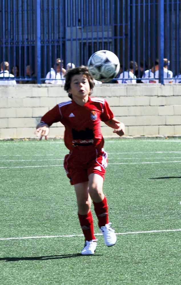 Fútbol: Amistad - Actur Pablo Iglesias (Benjamín Final)