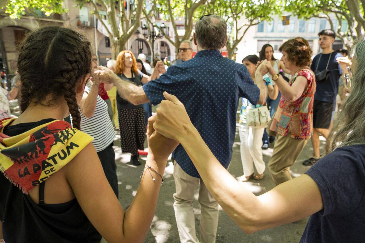 Els Saletes ressorgeixen a la Patum amb la nova sardana de Robert Agustina