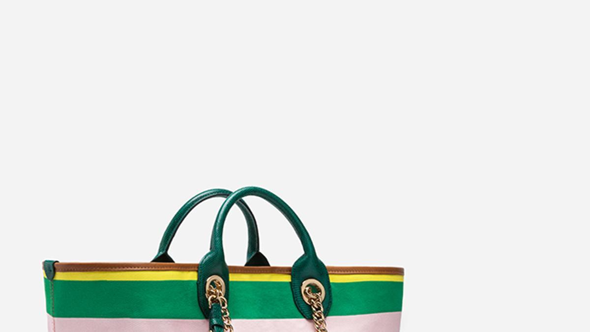 Tote bag y clutch de mano de la colección que Dolce &amp; Gabbana le ha dedicado a Marbella