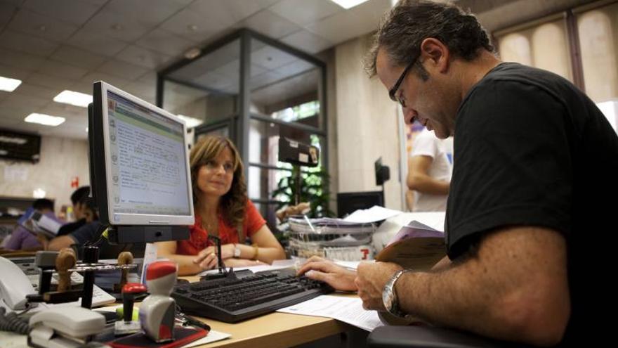 La Seguridad Social incentiva los salarios de menos de 800 euros