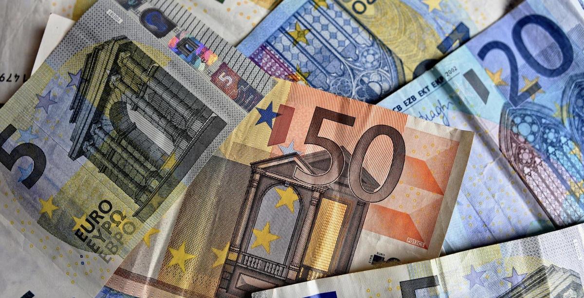 Imagen de archivo: Dinero en efectivo