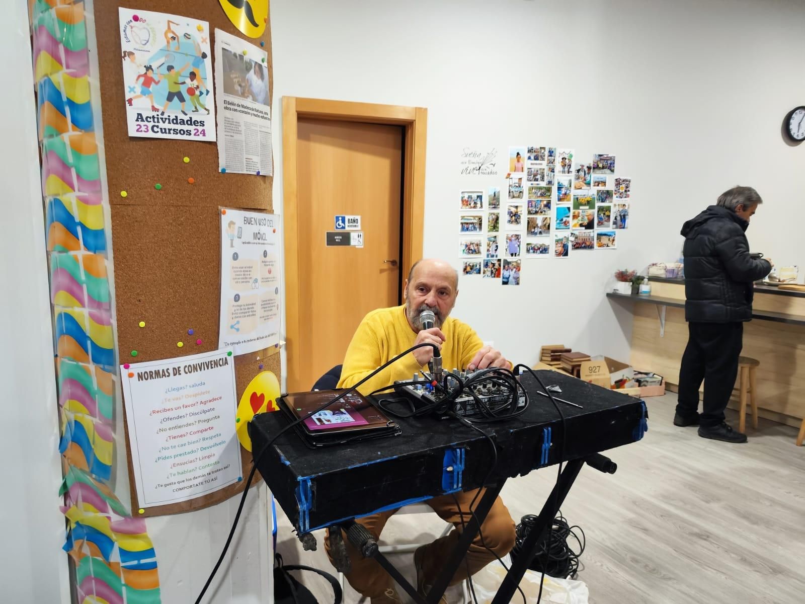 Música, talleres y un sinfín de productos: Raitana inaugura su mercadillo solidario