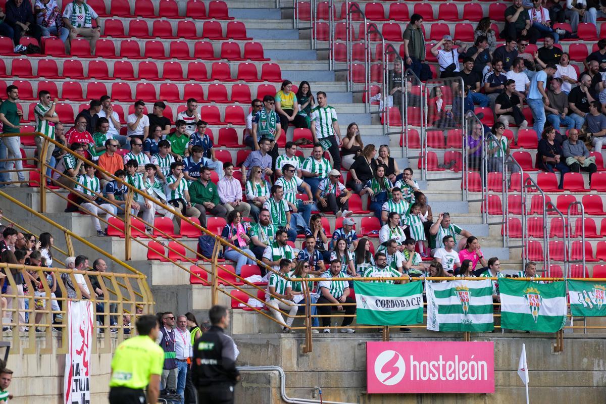 Cultural Leonesa-Córdoba CF: las imágenes del partido de LaLiga Hypermotion