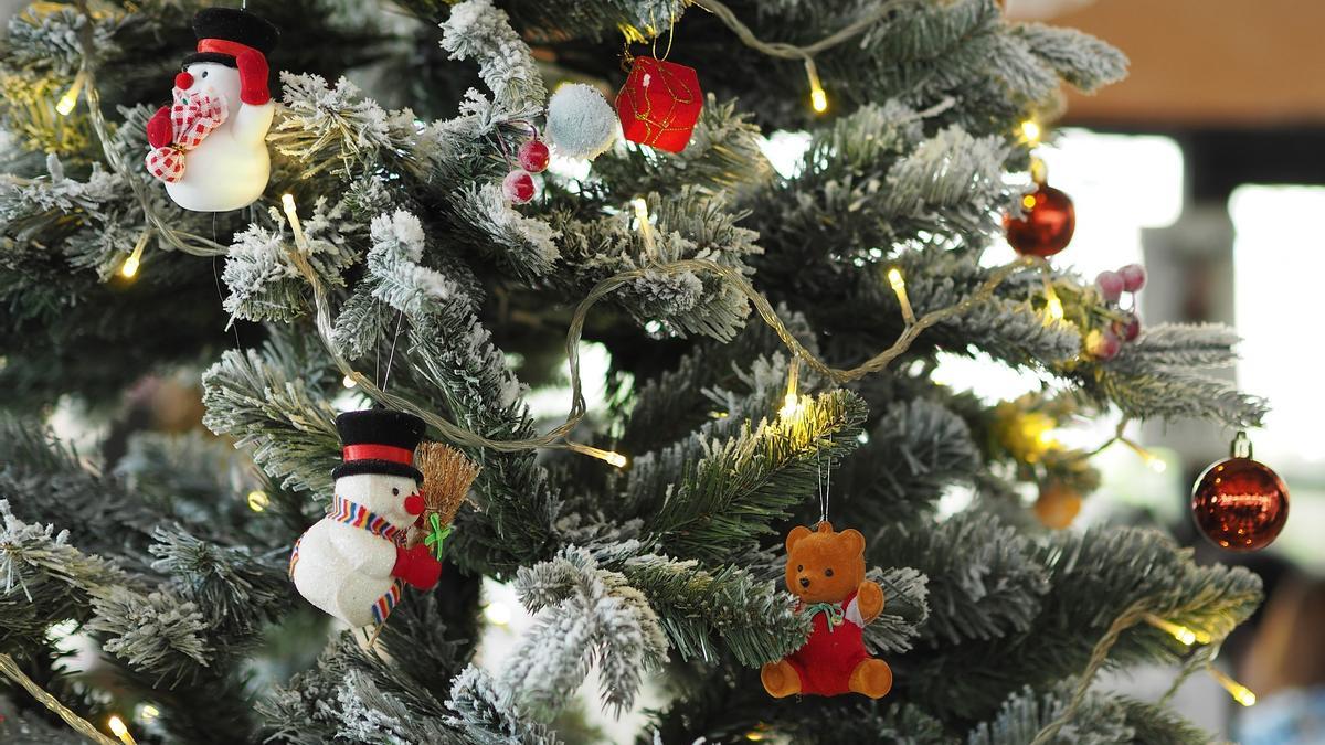 ley Expansión radio Árbol de Navidad plegable: la forma más rápida de decorar tu casa para  Navidad