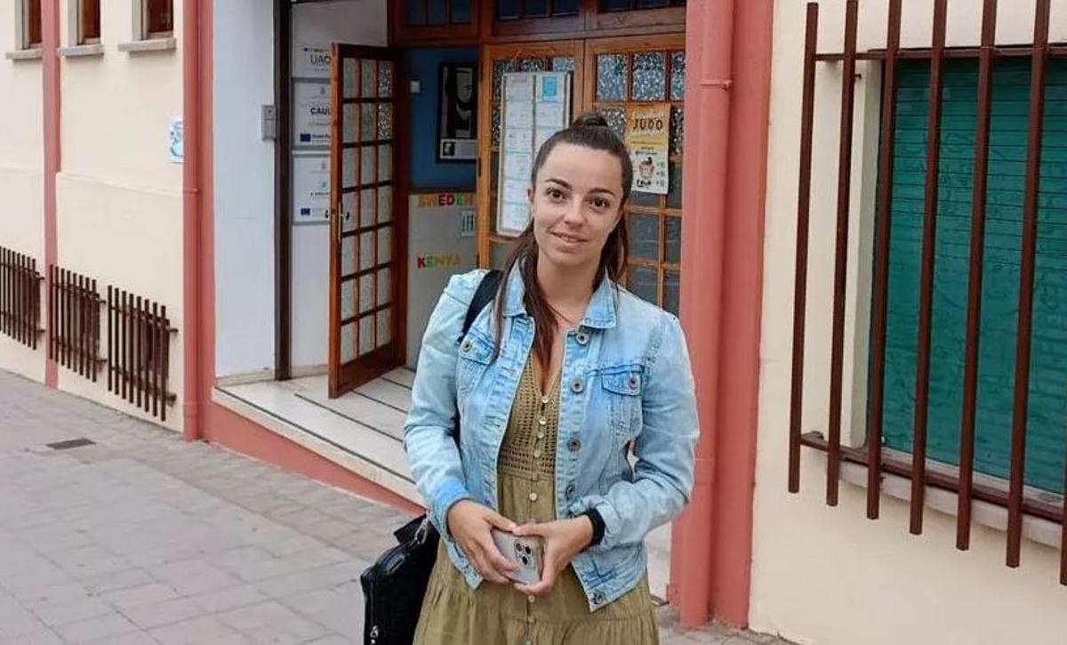 Uxía, la joven maestra que lucha por su plaza de docente