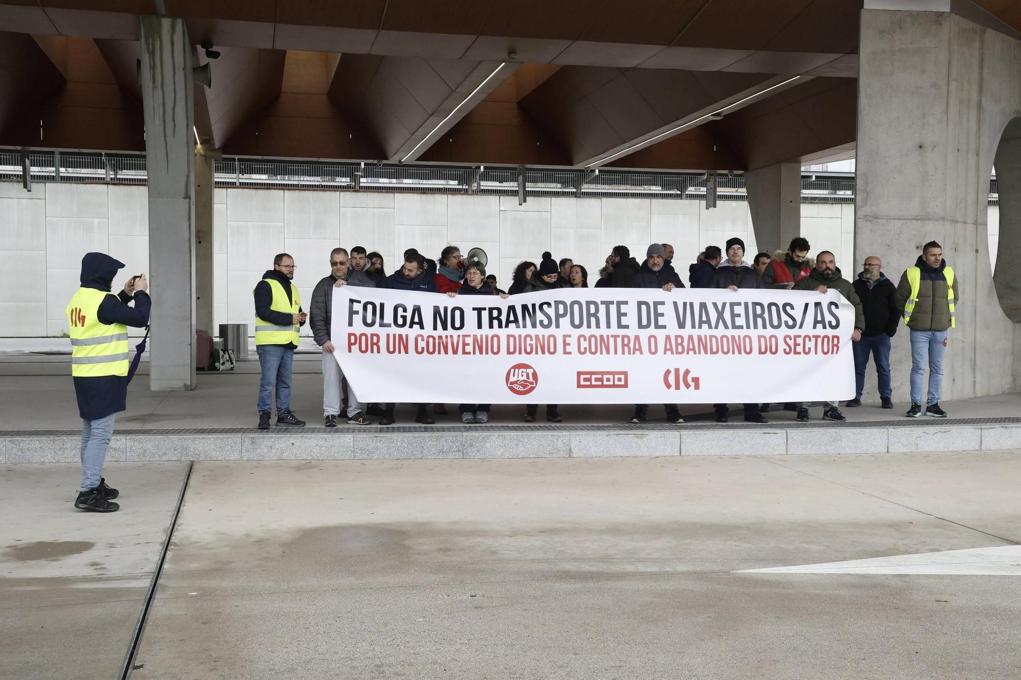 Así está siendo el segundo día de huelga de buses en Santiago