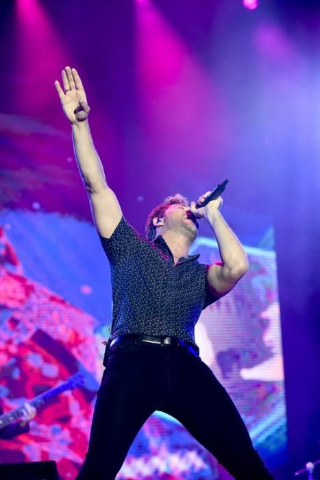 29-06-19 GENTE Y CULTURA. ESTADIO DE GRAN CANARIA. LAS PALMAS DE GRAN CANARIA. Música. Sun & Stars Fest. Juan Luis Guerra y David Bisbal Fotos: Juan Castro.  | 30/06/2019 | Fotógrafo: Juan Carlos Castro