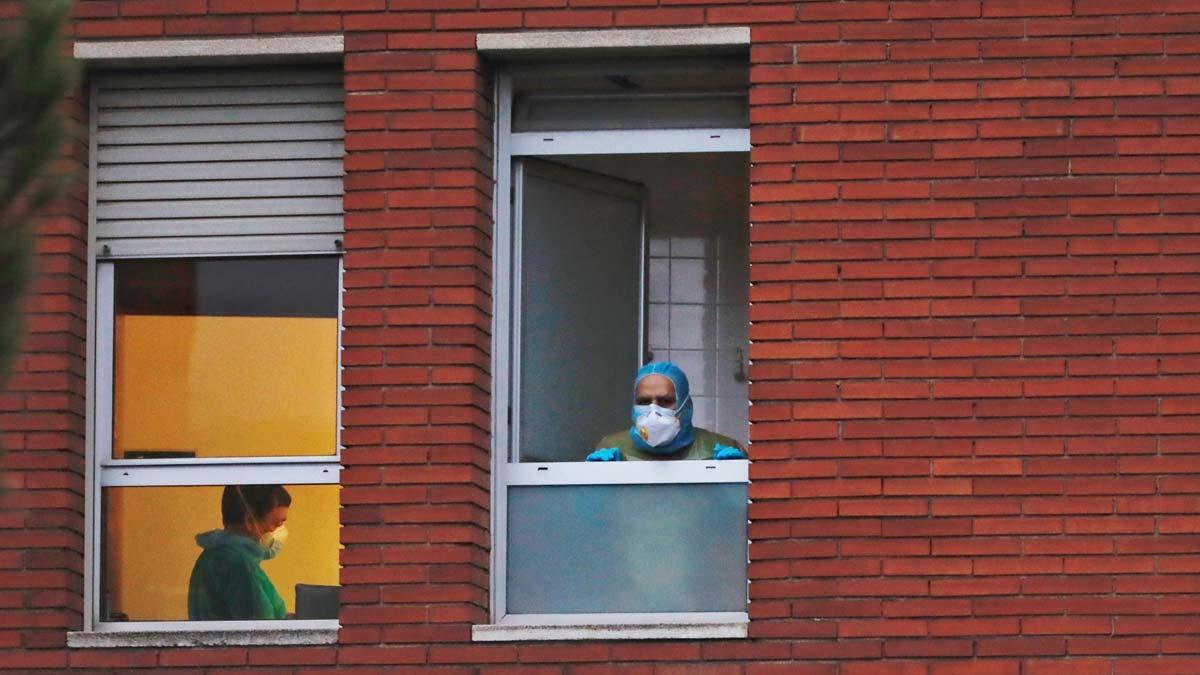 Al menos 362 ancianos que vivían en residencias en Catalunya han muerto por coronavirus