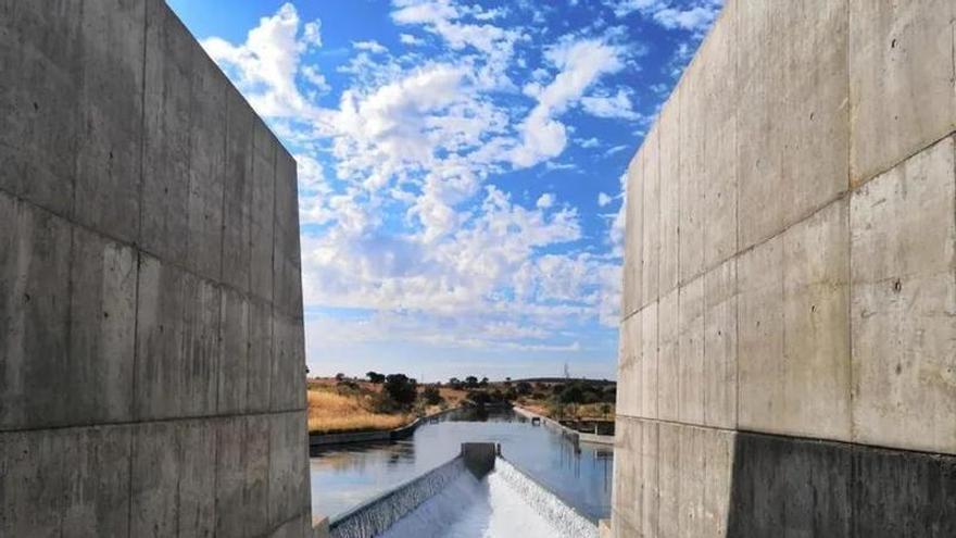 El Canal de Orellana reforzará el control de caudales ante e