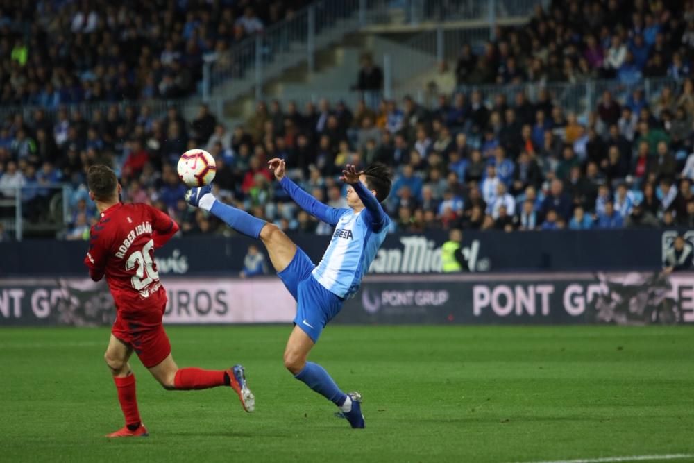 El Málaga se adelantó, perdonó y desapareció en una segunda mitad donde vio como el Osasuna remontaba para llevarse el choque