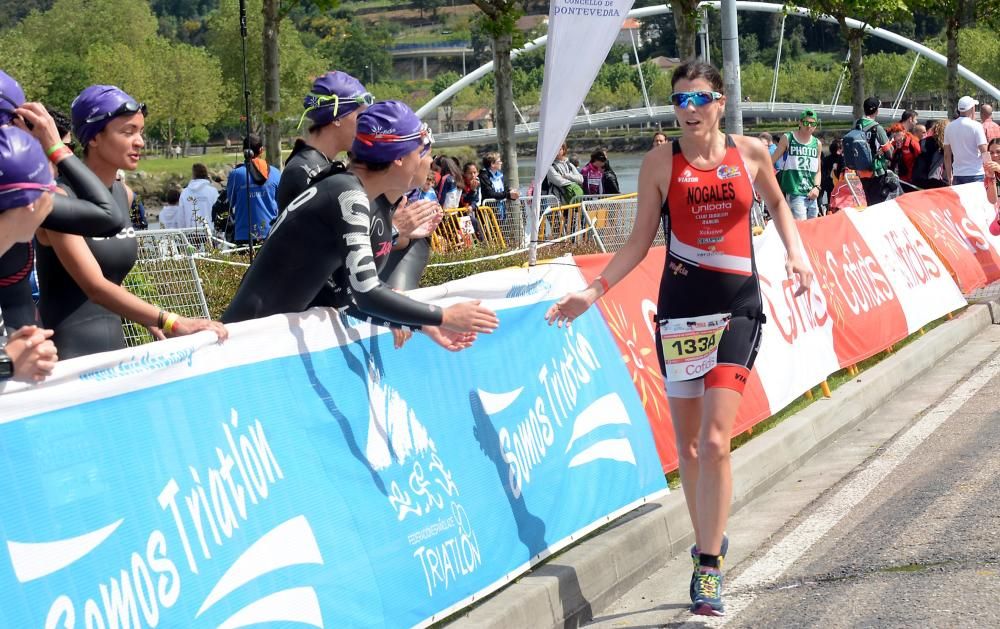 El Triatlón Motorbike Galaico Pontevedra se lleva el bronce en la categoría escolar femenina.