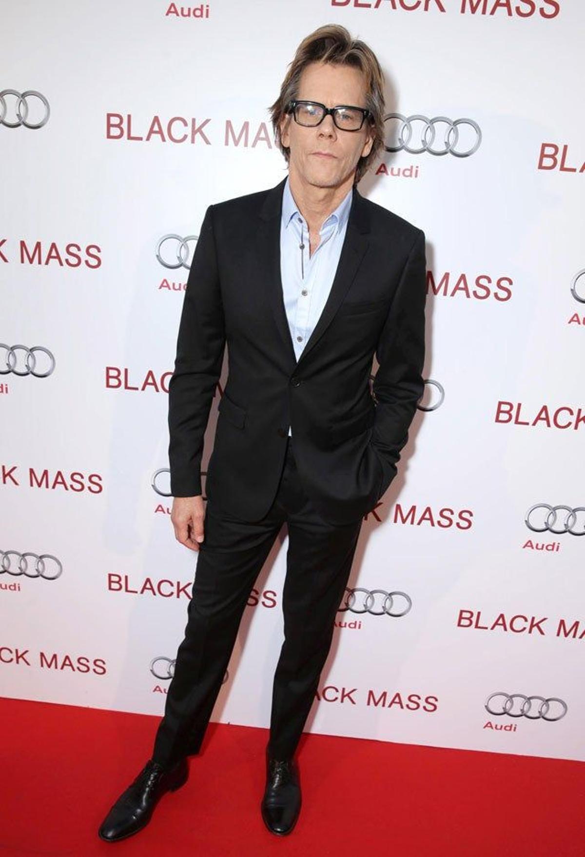 Kevin Bacon en la première de 'Black Mass' en el TIFF 2015