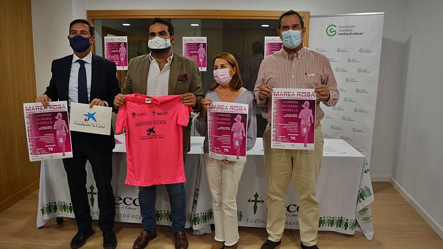 Organizadores de la Marea Rosa, ayer, en la presentación de la inactiva solidaria.