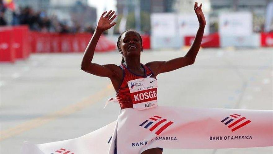 La keniana Brigid Kosgei bate el récord del mundo de maratón