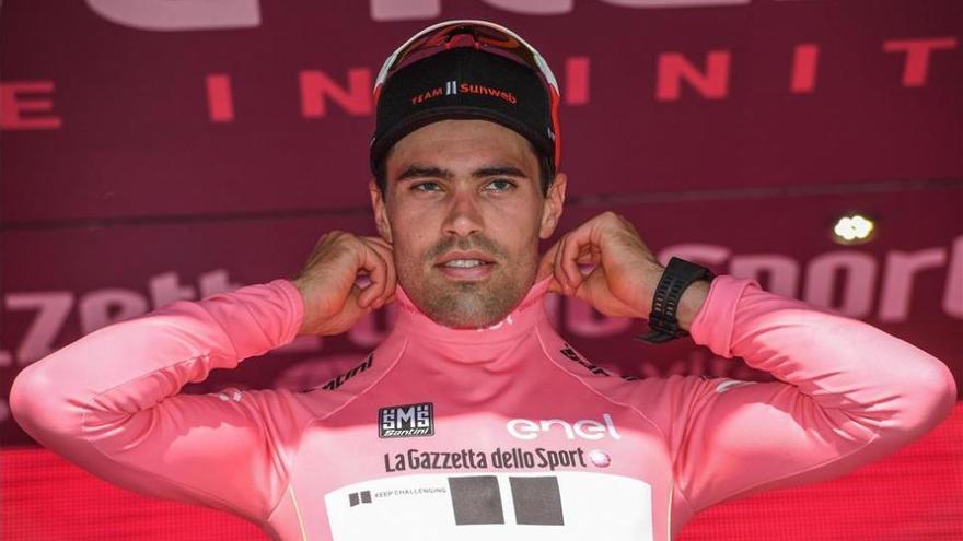 Dumoulin arrasa en la crono y se pone la maglia rosa