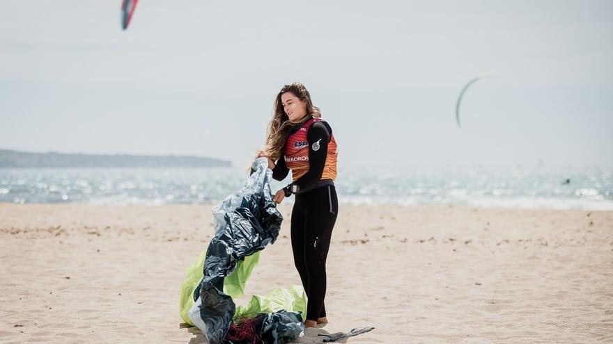 El Dorsia Covirán ficha a Gisela Pulido, campeona del mundo de Kitesurf