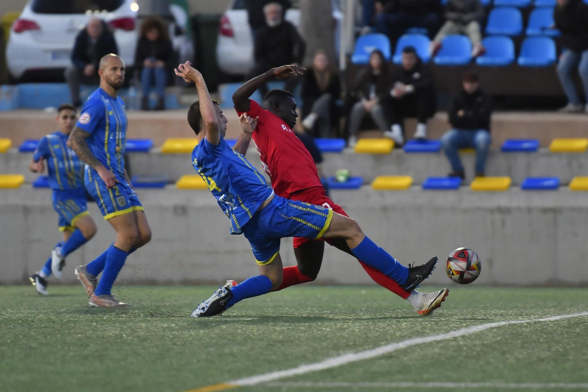 Victoria importante del Hércules en Adratx (0-2)