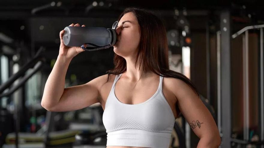 Creatina: què és i com es pren el suplement de moda per a guanyar força i massa muscular