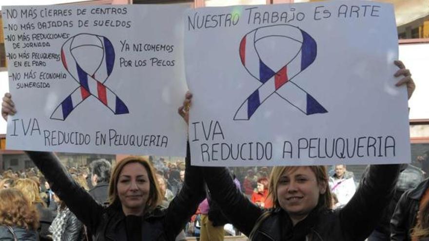 Los peluqueros asturianos reclaman la reducción del IVA