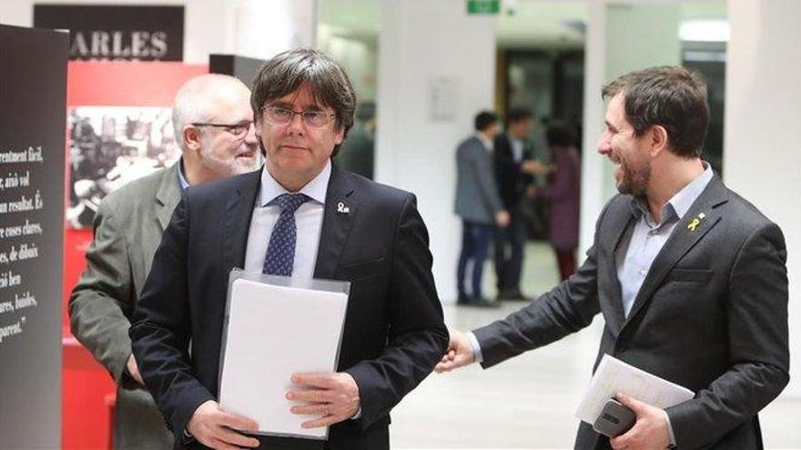 La Eurocámara levanta la prohibición de acceso a Puigdemont y Comín