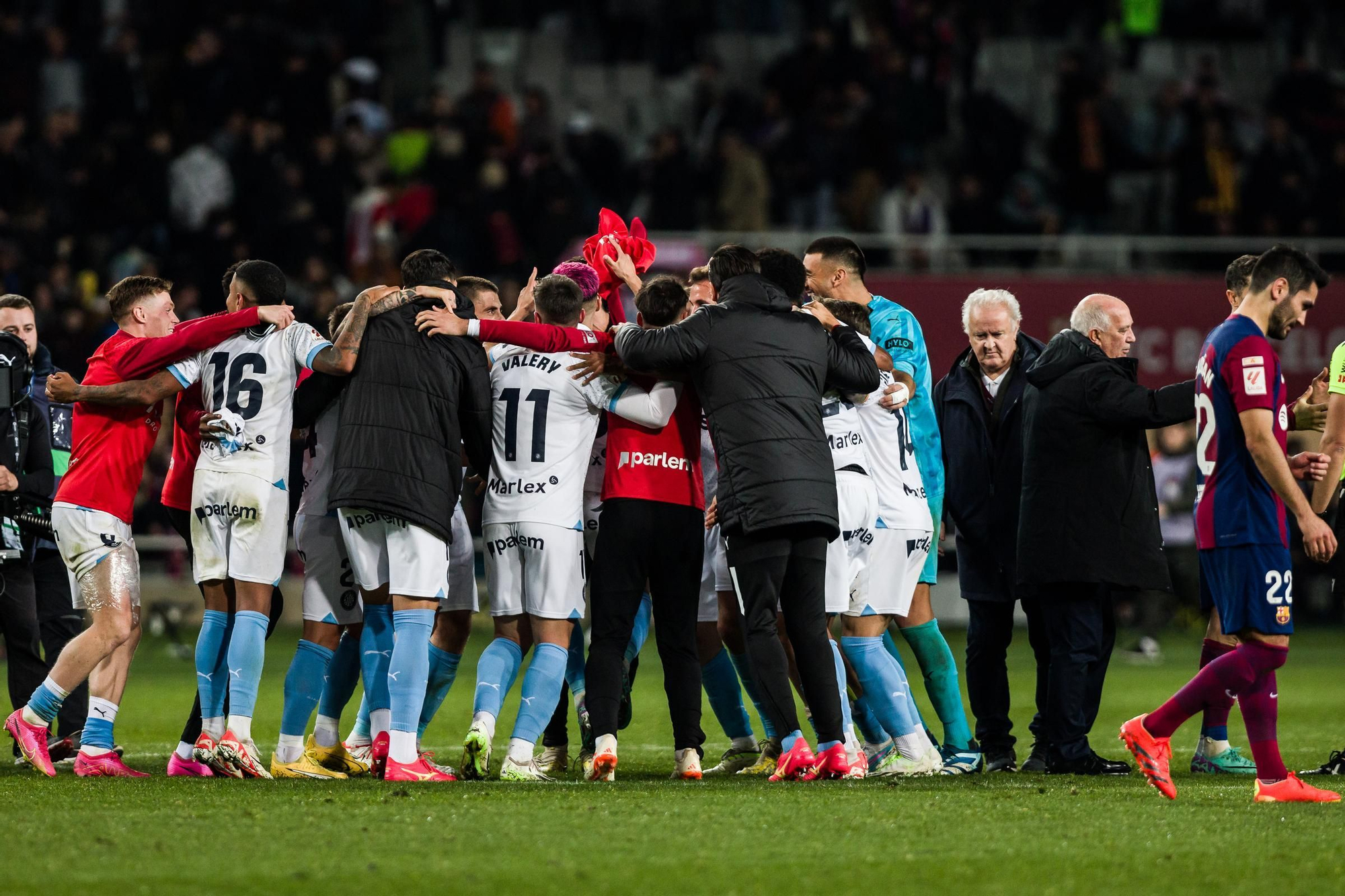 El Girona assalta el camp del Barça (2-4)