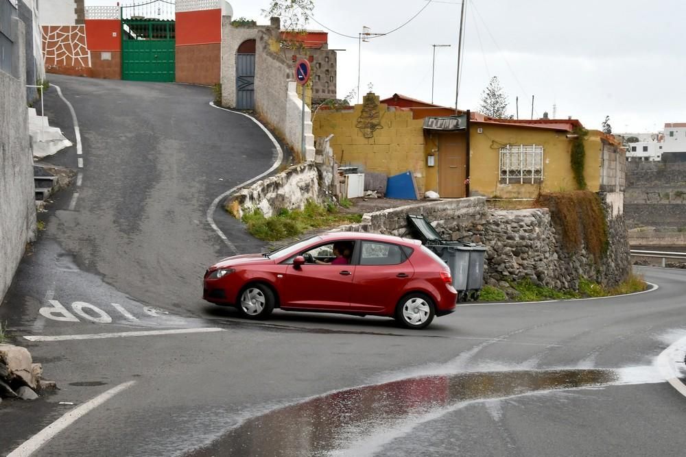 Carretera que sube a Caserones desde la calle Ceres