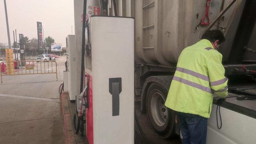 Piquetes informativos cortan la autovía 25 minutos en el Centro de Transportes de Benavente