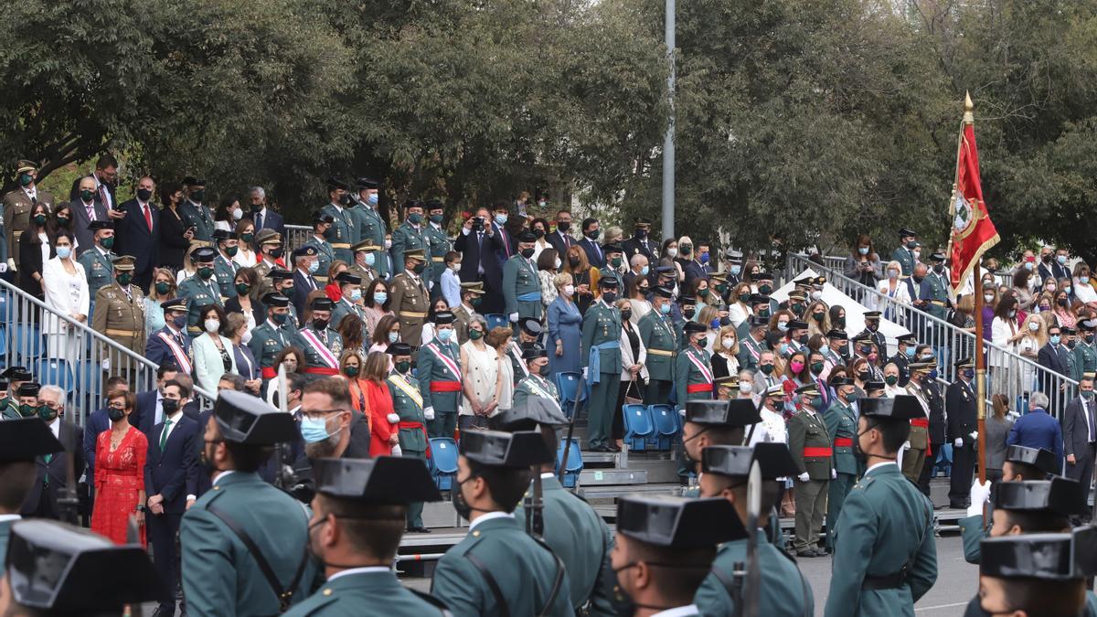 Parada militar y desfile de la Guardia Civil en Córdoba