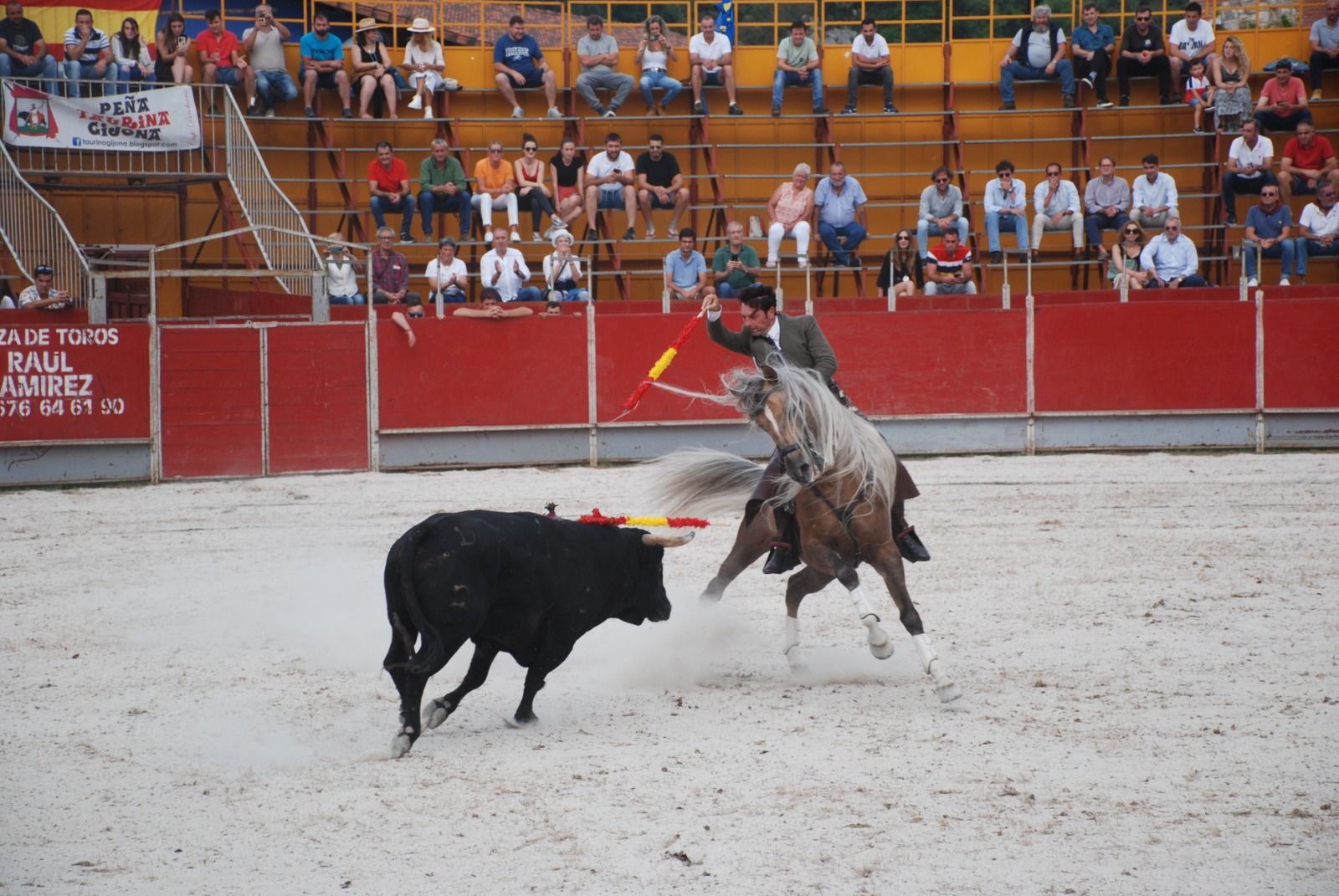 En imágenes: Benia de Onís acoge la primera corrida de toros en Asturias tras el cierre de El Bibio