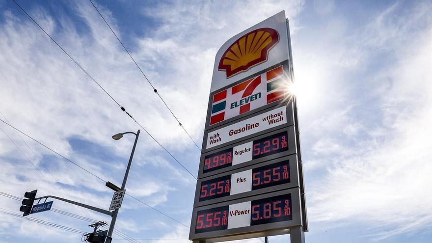 El petróleo sube más de un 5% y los futuros de las Bolsas caen con fuerza por las nuevas tensiones en Irán