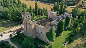 Vista del castillo de Castilnovo, en Segovia, que se vende por 15 millones de euros.