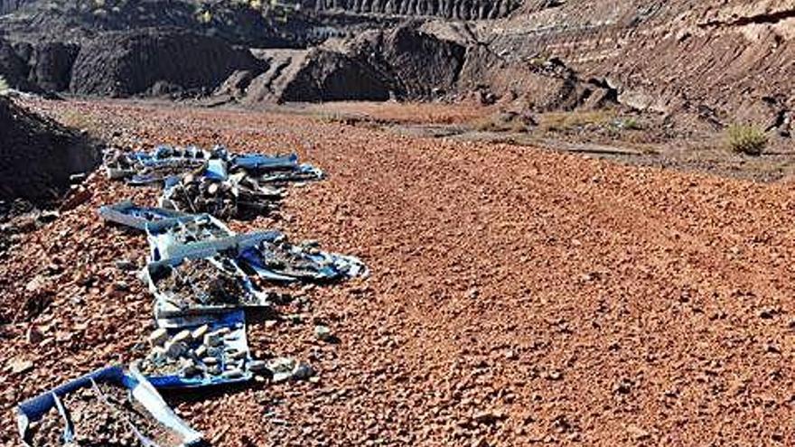 Vista general de l&#039;antiga argilera de la Vinya del Tot, que es proposava reomplir amb bales d&#039;ecoparc