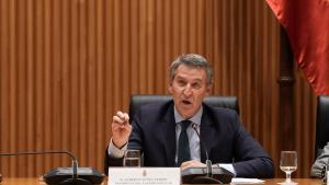 Feijóo es queda sol al racó de pensar
