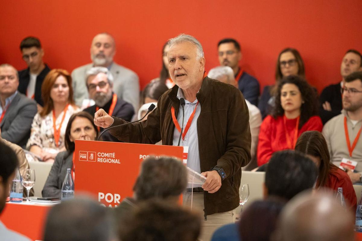 Foto de archivo del secretario regional y ministro, Ángel Víctor Torres, en el último comité celebrado por el PSOE canario.