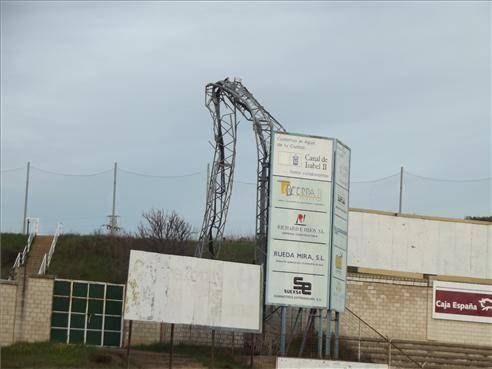 Viaje al interior de un estadio, el Príncipe Felipe de Cáceres, casi en ruina