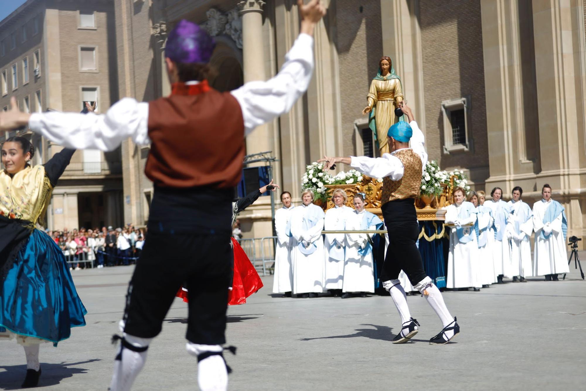 En imágenes | Procesión del Domingo de Resurrección en Zaragoza