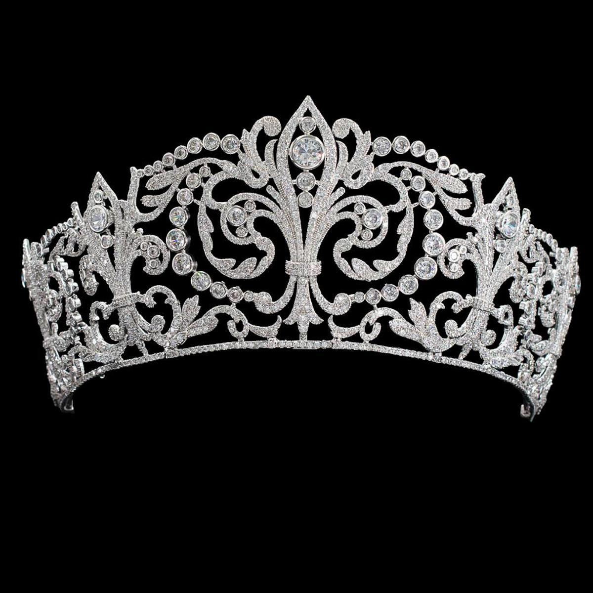 La tiara de flores de Lis