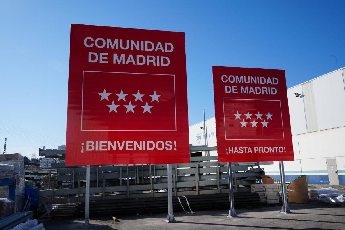 Nuevos carteles de bienvenida y despedida para los límites de la región