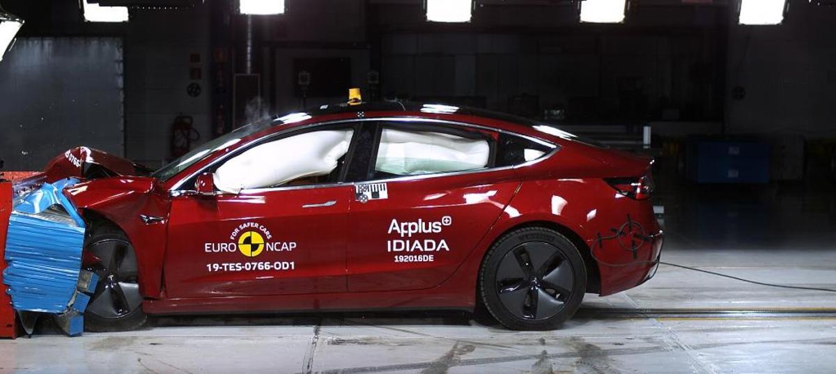 El Tesla Model 3 en las pruebas de choque.